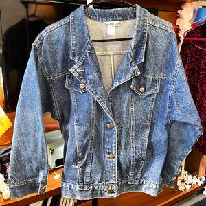 Vintage Women's Jean Jacket~Size M~Chic by h.i.s.~Adjustable Button Waistband